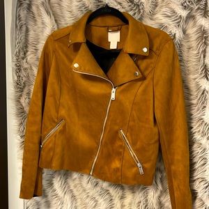 H&M NWOT size 6 zippered suede jacket